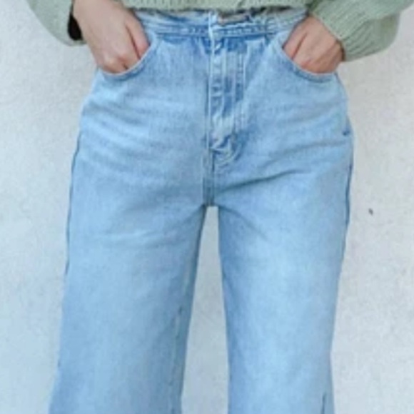 DENIM JEANS PERFECT WIDE LEG!! Button closure. Size L. From neutral ground!! - Picture 1 of 6